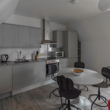 Top Floor Apartment High Street Kensington Londen Buitenkant foto