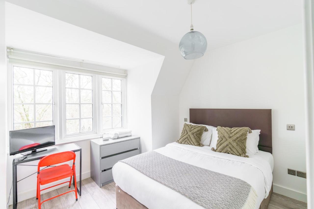 Top Floor Apartment High Street Kensington Londen Buitenkant foto