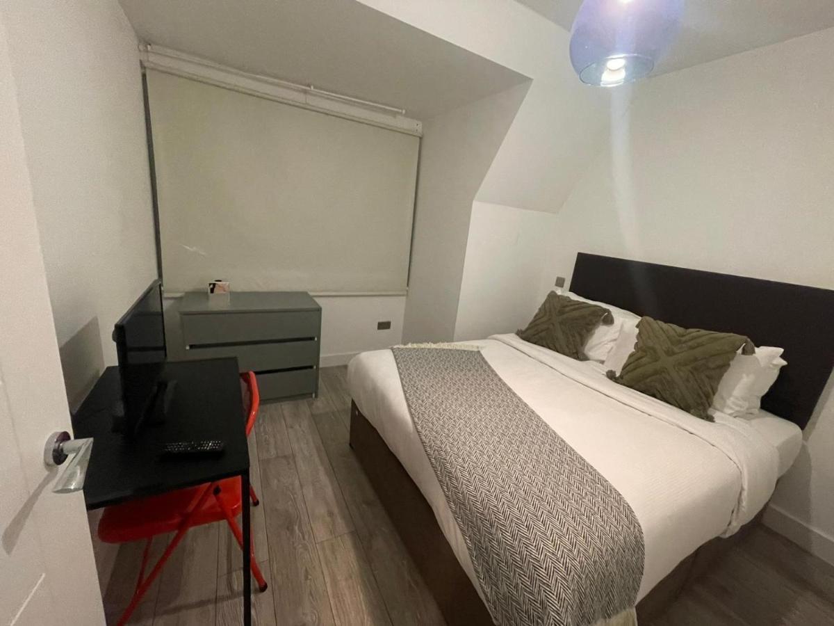 Top Floor Apartment High Street Kensington Londen Buitenkant foto