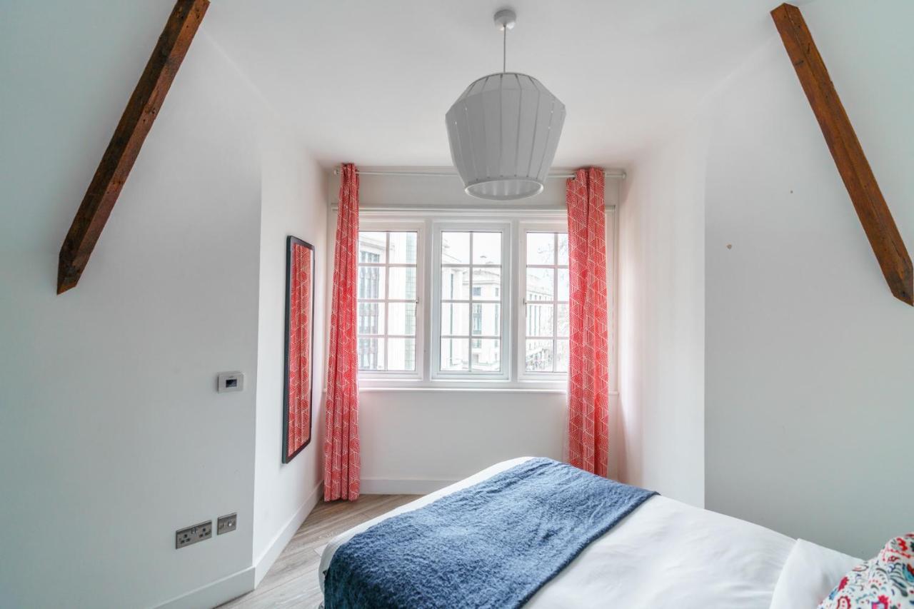 Top Floor Apartment High Street Kensington Londen Buitenkant foto